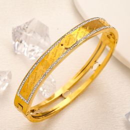 Simple Designer Bracelet Bangle Wristband Cuff for Men Women Fashion Gold Crystal Brand Letter Bracelet Jewellery High Quality Wedding Lovers Gifts