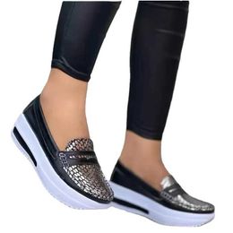 Dress Shoes 2022 fashion round toe low top wedge platform sneakers comfort Non slip women loafers plus size 43 flat casual shoes of women T240530