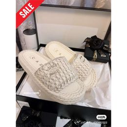 2024Ss Summer Women's Slippers Designer Sandals High-End Platform Flat Sandal Colour Woven Chain Trendy Fashion Shoes Free shipping