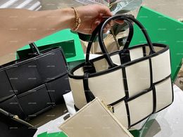 5A QUALITÀ ONTHEG Luxurys Designer Bags Borse da donna Borsa Borsa Bag Ladies Casualmente Borse per spalle Femmina Grande borsette grandi