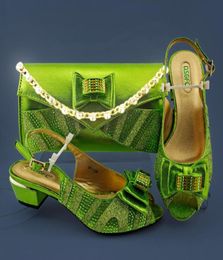 Dress Shoes 2022 Italian Design Coming High Quality Fashion Style Wedding Ladies And Bag Set In Lemon Green Color For Party3389956