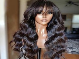 Spitzenfront Perücke peruanische Remy Full Fringe Perücke menschliches Haar Gläublos Seidenobertier -Spitzenperücke mit Pony Bleiched Knoten für schwarze Frauen9059130