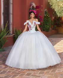 White Mexican Quinceanera Dresses Ball Gown Off The Shoulder Tulle Appliques Puffy Charro Sweet 16 Dresses 15 Anos