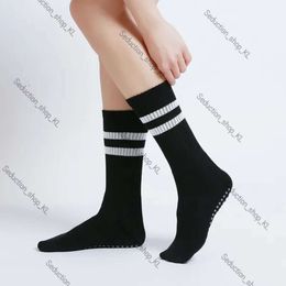 2 Pairs Stockings Alyoga Socks Non-Slip Cotton Comfort Women's Mid-Tube Piles Plus Thick Terry Pilates Designer Sock Breathe Yoga Socks Al Long Sock d48