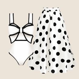 Black White Retro One Piece Swimsuit Women Bow Tie Swimwear with Skirt Sexy Bathing Suit Monokini Beach Bodysuit Beach Wear 240601