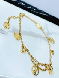 Designer Leather Bracelet For Mens Women Brand Luxury Jewelry Gold Bracelets Pendant Lock Female Highend Elegant Fashion Gift7327035