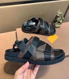 Sandali Hono Scarpe per il lungomare Svuoto Sandalo Luxurys Designer Mods Stivaletti Sneaker Sneaker Top Grain Leather Man Ebony Classical5651932
