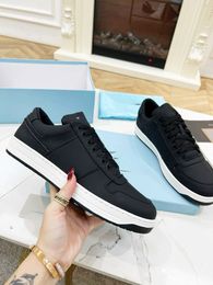 Luxus -Designerschuhe Herrenschuhe Sneaker Freizeitschuhe Flach Trainer Herren Schuhe Frauen Schuhe Americas Cup Designer Leder Luxus Stoff weiß schwarze Outdoor -Schuhe