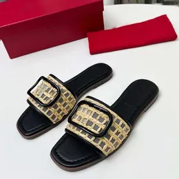 Designer Sandals Donne's Sandals di alta qualità Volina vera pelle Slides Scarpe per le donne Ultra Fashion Beach Flat Slipper Dimensioni 35-43 con scatola