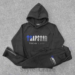 Trapstars Hoodies Towel Embroidery Mens Hoodie High Quality Designers Europe and American Style Sweatshirt Designer Hoodie Trapstar Tracksuits 31