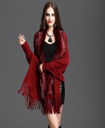 2017 New Autumn Europe Women039s Knitted Tassels Cape Coat Poncho Faux Fur Collar Cardigans Tops Outwear Knitwear Cloak Coats7987168