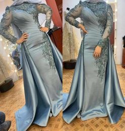 Muslim Saudi Arabia Evening Dresses Elegant Satin Overskirts Long Sleeves Lace Applique Beading Formal Party Gowns Pleats Women Sp3835324