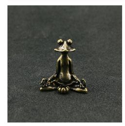 Vintage Brass Sitting Zen Frog Statue Holder Yoga Frog Sculpture Home Office Desk Decoration Ornament Toy29739969600