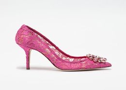 Brand Luxury Gemstone Flower Lace Pumps Bridal Wedding Shoes Slip On Sexy Pointed Toe Women Crystal Flower High Heels Black White 1448109