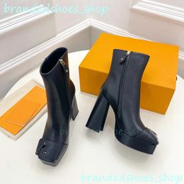 Женские ботинки с лодыжкой классические принты кожаные кожа дизайнер кожа дизайнер Shake Boot 5,5 см. Крупные каблуки.
