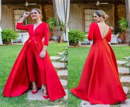Red Jumpsuits Evening Dresses 2022 with 34 Long Sleeves V Neck Backless Sweep Train Formal Prom Party Gowns Pants2189455