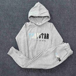 Trapstars Hoodies Towel Embroidery Mens Hoodie High Quality Designers Europe and American Style Sweatshirt Designer Trapstar Tracksuits 21