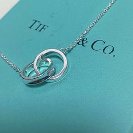 Tiffanyjewelry Luxury Pendant Necklaces Womens Designer Jewelry Fashion Street Classic Ladies Dual Ring Necklace Holiday Gifts