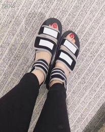 Women Fabric Sneaker Sandals 2019 Spring Summer Collection Cord Mules Sandals Black and Grey Summer Beach Shoes for Ladies Roman7210492