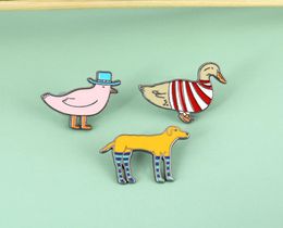 Cute Poultry Cartoon Animal Dog Chickens Brooch Pins Funny Zinc Alloy Enamel Brooches for Girls Xmas Gift Badges Bag Shirt Pin2232851