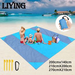 Waterproof beach mat oversized outdoor camping mat folding sand free pocket mat portable and lightweight picnic mat 240514