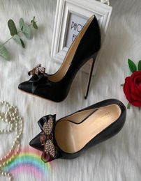 Повседневная дизайнерская сексуальная леди модная черная лука Strass Crystal Spikes Point Toe High Heel насос тонкие каблуки шпиля