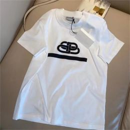 2024 Designer Men's t-shirts pure cotton short-sleeved t shirts fashion casual mens and womens t-shirt couple unisex letters printed summer tees tops size M-5XL