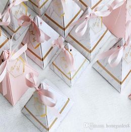 50pcs New Creative Triangular Pyramid Marble style Candy Box Wedding Favors Party Supplies thanks Gift Chocolate Box7902419