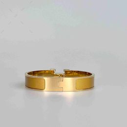 Classic Letter Bracelet Designer Bracelet Mens and Womens Couples Bracelets 18k Gold Rose Gold Silver Bangle 12MM Wide Size 17/19