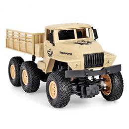 Electric/RC Car 1 18 High Speed RC Car Military Truck 2.4G Six-wheel Remote Control Off-road Climbing Vehicle Model Toy for Kids Birthday Gift G240529