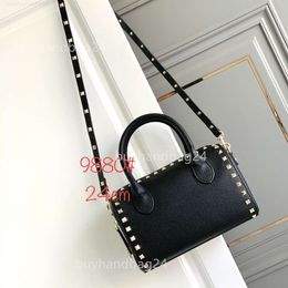 Quality Designer Bag Bags Vlogoo Womens 2024 New High Handbag Fashion Rivet Lychee Pattern Rock Stud Handbags Single Shoulder Crossbody 4S6A 6OOD
