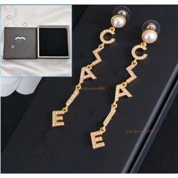 Earrings Luxury gold-plated earrings brand designer high-quality Jewellery letter long chain earrings designed with boxes and exquisite gifts for charming girls A04