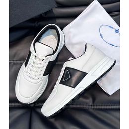 Top Quality Casual Shoes 2023s/s Luxury Prax 01 Sneakers Mens Re-nylon Technical Fabric Walking Famous Brand Rubber Lug Sole Party Wedding Runner Trainers Eu46