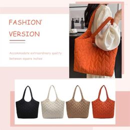 Shoulder Bags Quilted Ladies Shopper Bag Embroidery Thread Female Tote Large Capacity Fashion Elegant Soft Cotton-Padded For Weekend