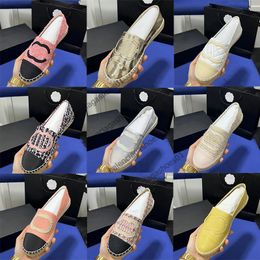 Classical Suede Loafers Moccasins Dress Shoes Charms Embellished Walk Slip on Flats Women Luxury Designers Same Style for Men and Women Fashion Casual