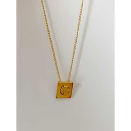 Designer Celins Halskette Mode Schmuck für Liebhaber kleiner Briefmarke Gold Highend Style 161r
