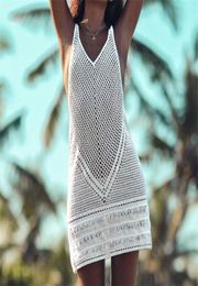 2019 Crochet Summer Beach Dress Cover Up Sexy Hollow Out Mesh Knitted Tunic Swimsuit Coverup Womens Beach Sarong Robe De Plage J194110124