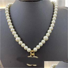 Anhänger Halsketten Designer Frauen Perlen Halskette Halskette Kristall 18K Gold plattiert Messing Kupfer Buchstaben C Statement Schmuck Deli Dheua