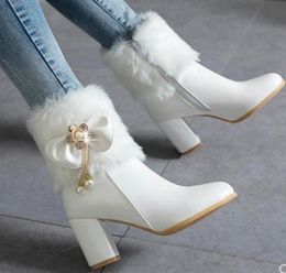 Nuovo arrivo Speciali di vendita Hot Speciali Super College White Fashion afflusso Cowgirl Bow con talloni nobili tacchi a grandi dimensioni Stivali caviglia EU33-439021946