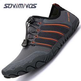 Erkekler Yürüyüş Ayakkabıları Geniş Toe Trail Runner Moda Spor ayakkabı Erkekler İçin Moda Spor Sabahları Rahat Hafif Gym Slip Slip Low Top Laced-Up