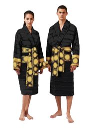 2024 Bathrobe for men and women sleep robe unisex man cotton sleepwear night robe highquality bathrobe Brand designer robe breathable elegr Eight colors M-3XL