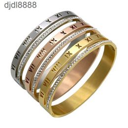 2024 New Designergenerous and Fashionable Roman Style Diamond Studded Clasp with Open Cut Stainless Steel Bracelet Decoration