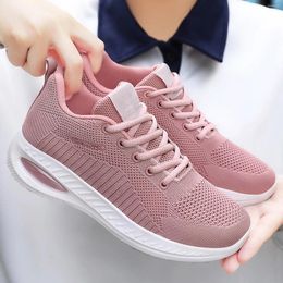 Scarpe da ginnastica casual sneaker per donne con ragazze sandali chiusi con papi di nozze per feste di nozze in prua