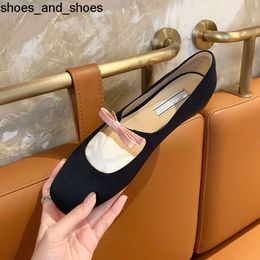 Dress Shoes Luxury Bowtie Mary Janes Women Square Toe Shiny Leather Silk Flats Ballets Femmes Red Dance Party Ball Bridal Wedding 230915