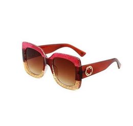 Occhiali da sole da sole designer di lusso per uomini Fase Fashion Populari occhiali da sole unisex Beach Outdoor Operali da sole Strame vintage Bella bel regalo