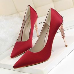 Sexy Nightclub Shoes for OL Women Individual High Heels Stiletto Red Orange White Wedding Pumps