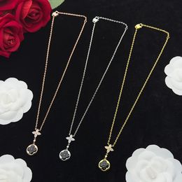 Luxury Brand Pendant Necklace Fashion Gold Plated Silver Diamond Necklace Designer Jewelry Long Chain Choker for Women Wedding Party Christmas Gift