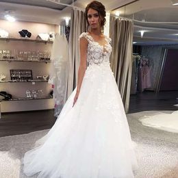Billige weiße Boho -Kleider Vestido de noiva Illusion Blumen Spitze Applikat Tüll Hochzeitskleider 0605