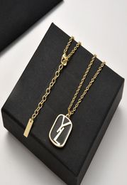 Designer Letter Necklace Pendant For Men Womens Gold Chain Necklaces Luxury Fashion Women Jewellery Mens Unisex Chin Necklaces 220725407157