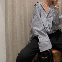 Women's Blouses Kuzuwata Japanese Single Breasted Long Sleeves Shirt Simple Office Lady Soft Loose Fahsion Chic Female Stylish Tops